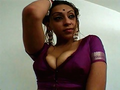 Watch Nadeha, a ravishing babe from India, tickle your horny senses as she
